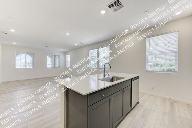 Photo - 2491 Rofrano Pl