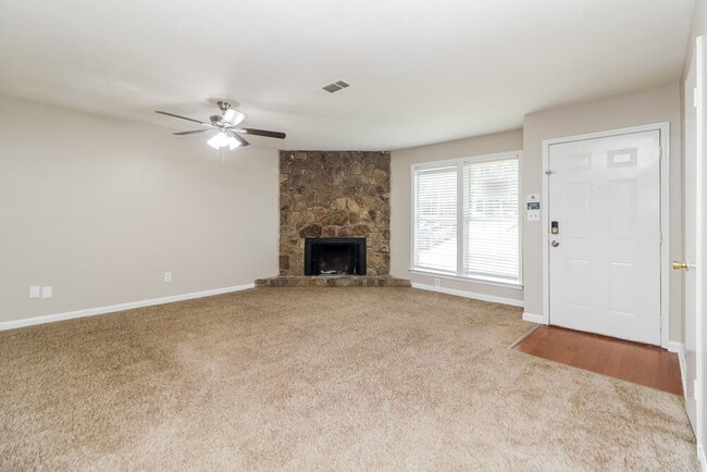 Photo - 5251 Mainstreet Park Dr