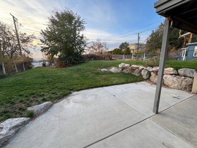 Photo - Beautiful duplex for rent near Capitol!
