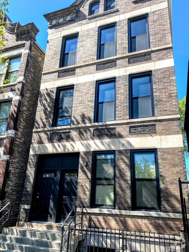 Building Photo - 1726 W 19th St Unit 2F Rental