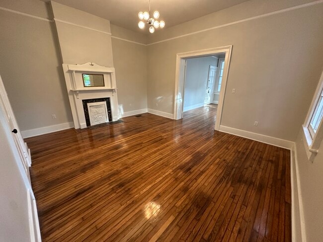 Dining Room - 5520 Loyola Ave