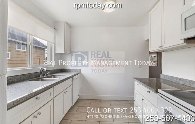 Photo - 6209 S Pine St Unit A