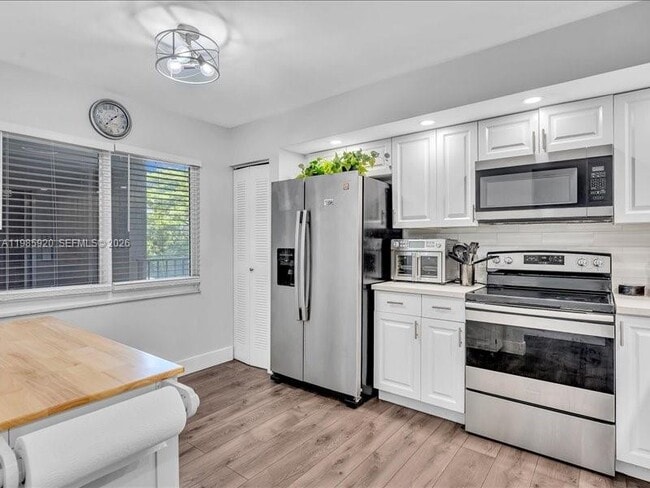 Photo - 12500 SW 5th Ct Unit 208M