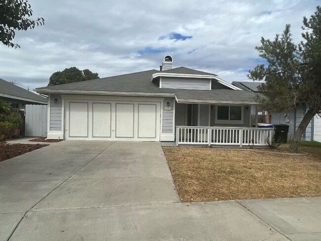 Main house not for rent. Studio entry is on the Left had side. - 1116 Tempe Dr Apartments Unit Tempe Studio