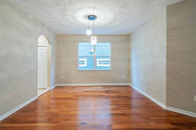 Photo - Spacious 3/2 with enclosed office and fence enclosed yard!