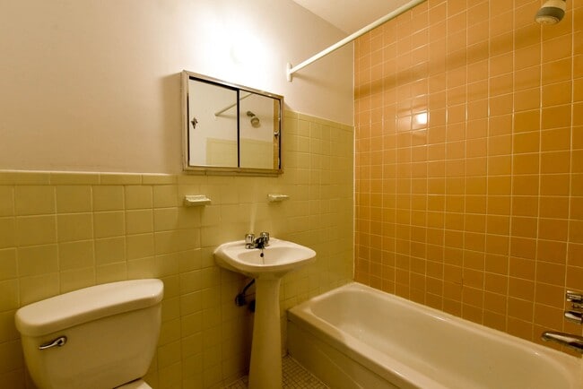 Photo - 3495 Av. Van Horne Unit 403