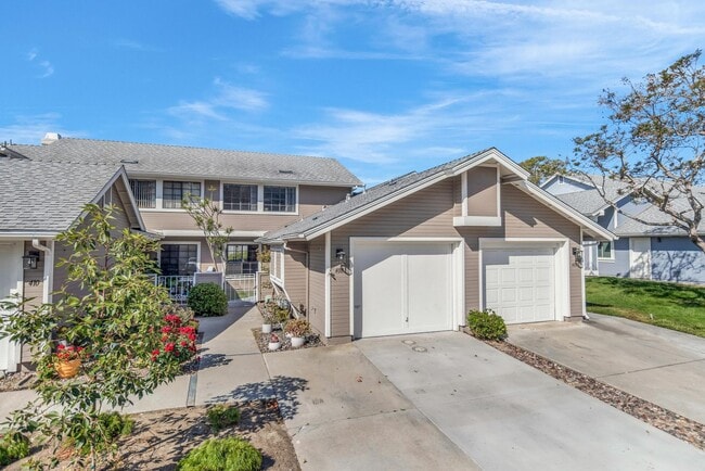 Two Bedroom Townhome - Two Bedroom Townhome