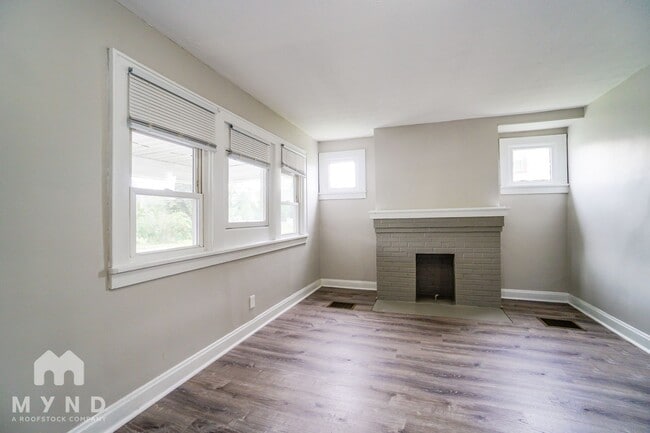 Photo - 1980 E 5th Ave