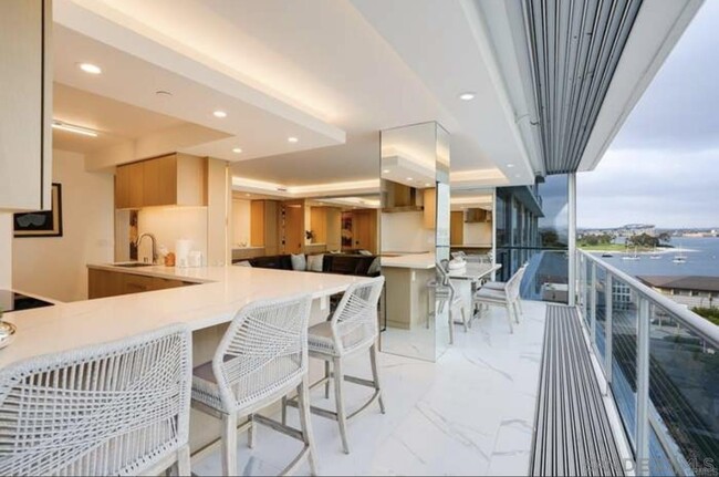 Building Photo - 1810 Avenida del Mundo Unit 602 Rental