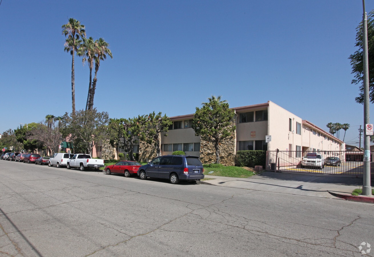 Palmcrest Apartments - Palmcrest Apartments