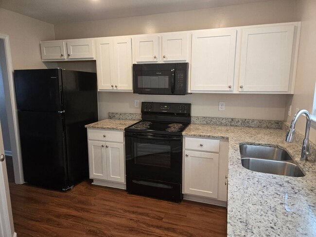 Photo - Woodcrest Knolls 210-212 Unidad 210 Woodcrest Knolls