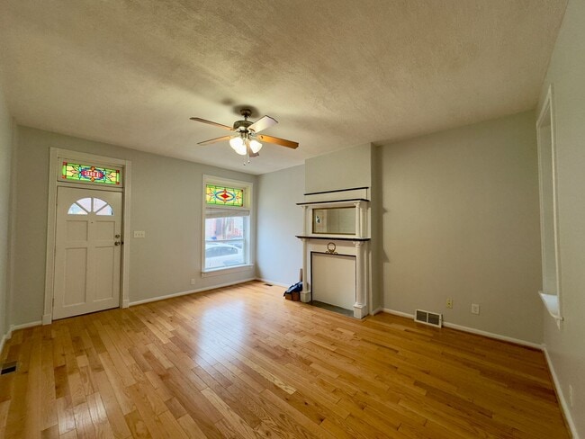 Photo - Charming 2 Bedroom/2.5 Bathroom Townhome in Upper Fells Point, MD!