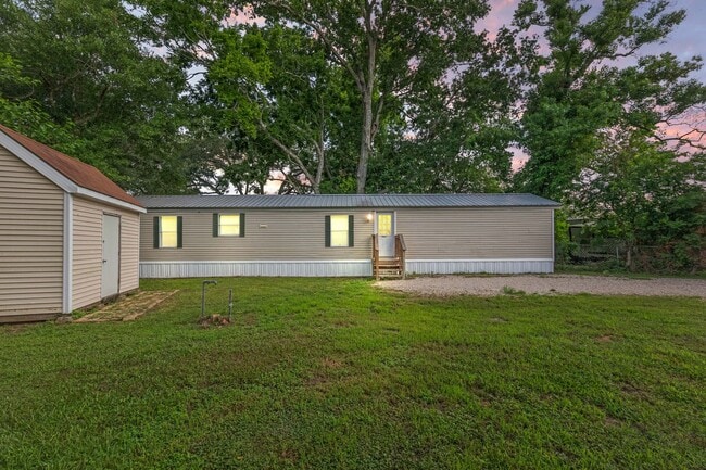 3 bed 2 bath - 3 bed 2 bath House