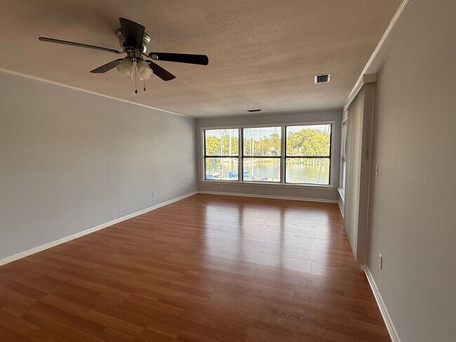 Photo - NAPIER Unit 300 Yacht Club Drive