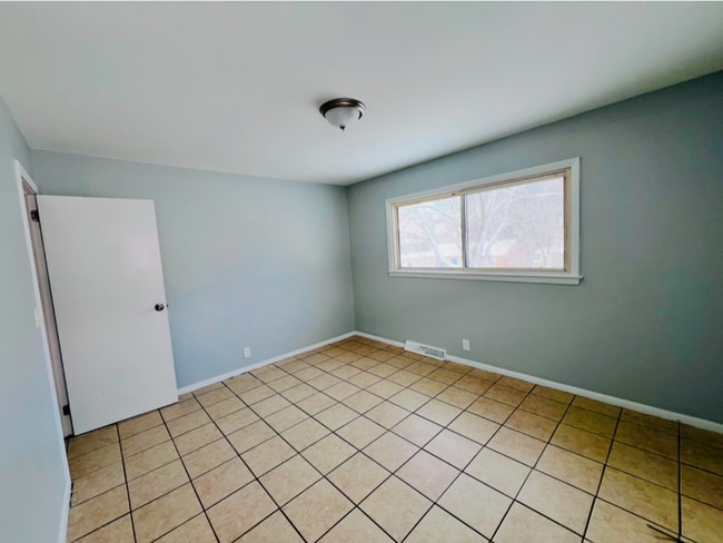 Photo - 5472 N Long Island Dr