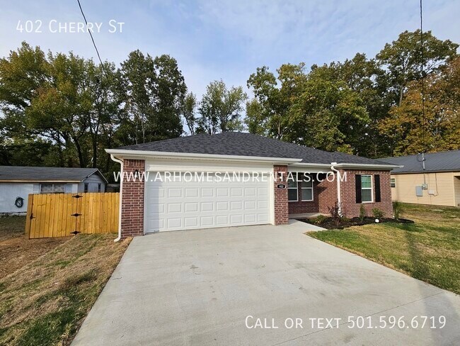 Photo - 402 Cherry St | $1495 | 3 beds, 2 full baths