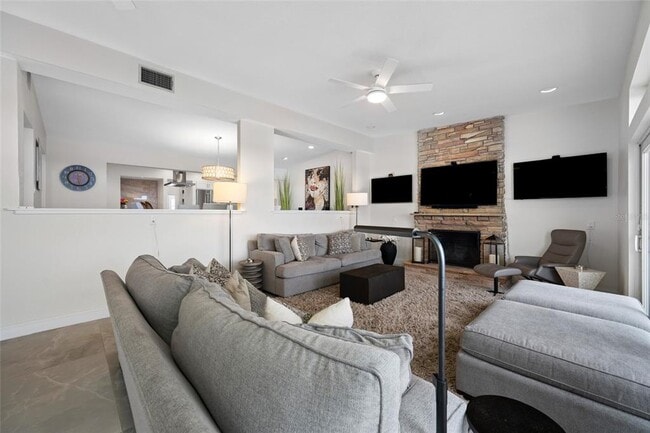 Photo - 540 59th Ave