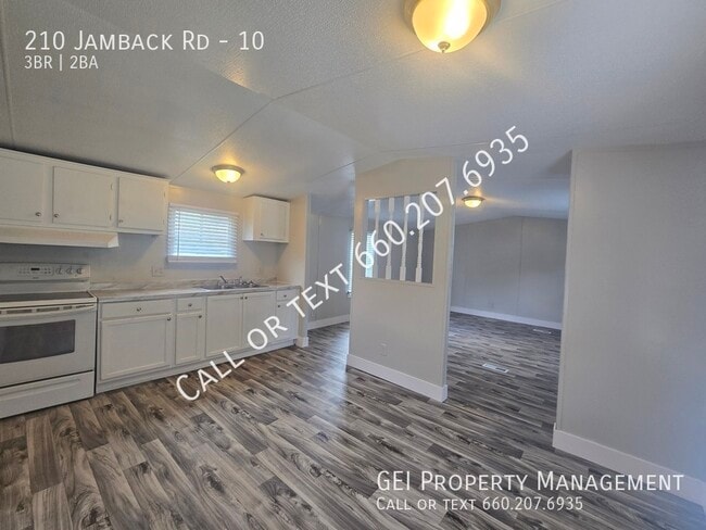 Photo - 210 Jamback Rd