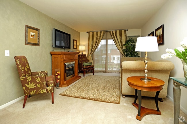2BR, 1BA