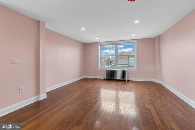 Building Photo - 1440 W Porter St Unit 2