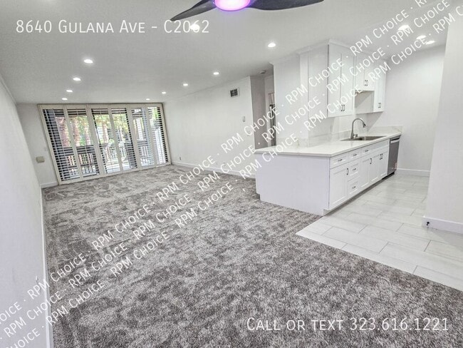 Photo - 8640 Gulana Ave Casa
