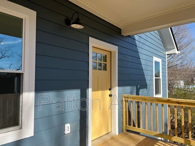 Building Photo - 25 Nevada Ave Unit 201