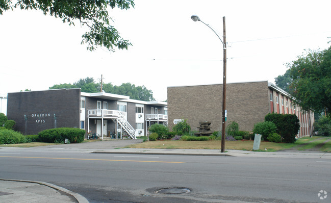 Building Photo - Graydon Apartments