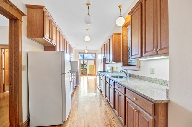 Photo - 1238 N Noble St Unit 3