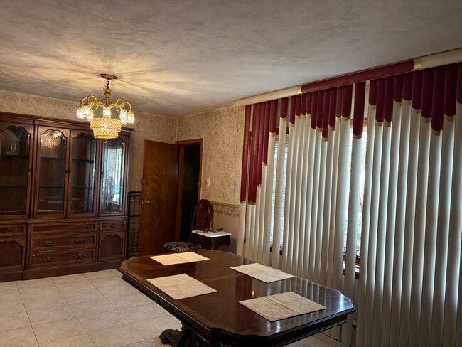 Sala de estar - 752 E 88th St