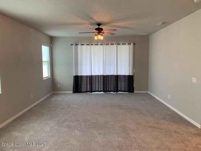 Photo - 2831 Casterton Dr
