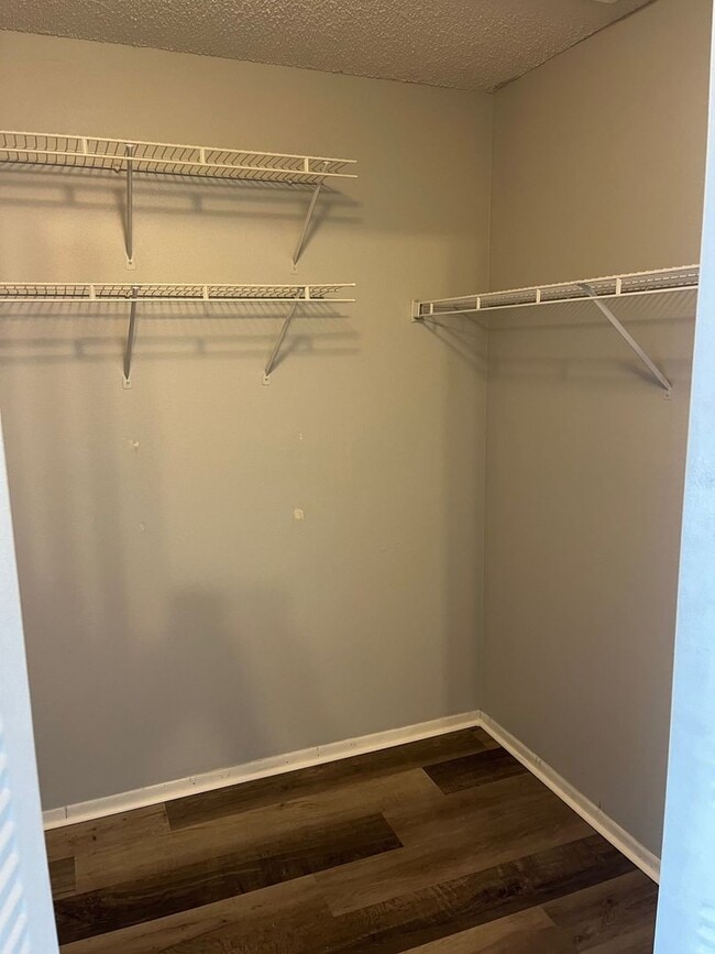 Photo - GORGEOUS 2BR/2BA Recently Remodeled Apartm...