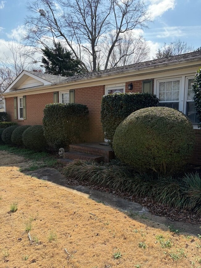 Photo - FENCED IN YARD AND LARGE DETACHED TWO CAR GARAGE LOCATED IN THE DESIRED TRAVELERS REST!!!