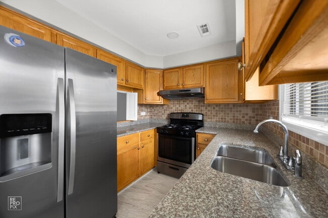 Photo - 1060 Matfield Ct