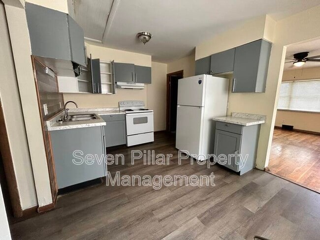 Photo - 323 S Napoleon Ave