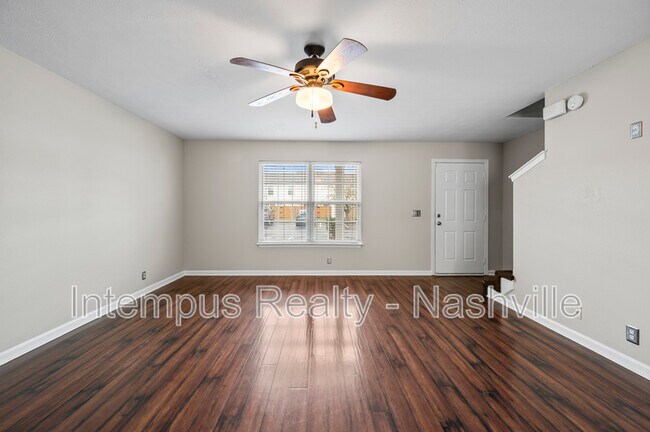 Photo - 415 Shoshone Pl