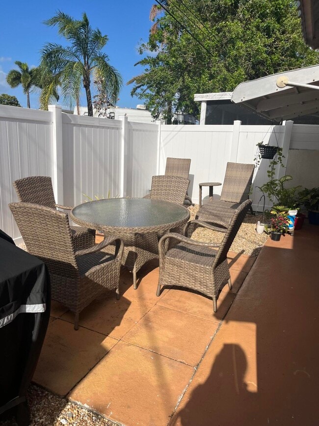 Photo - 5843 Albert Rd