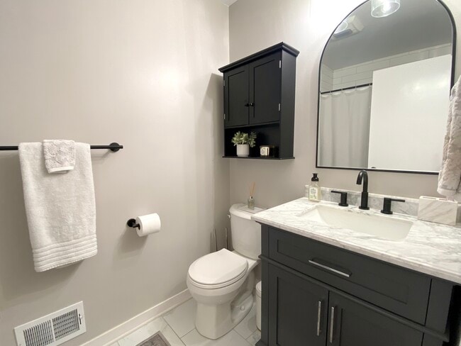 Photo - 9811 Rich Rd