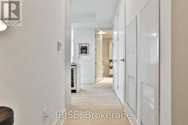 Photo - 11 Yorkville Ave Unit 5202