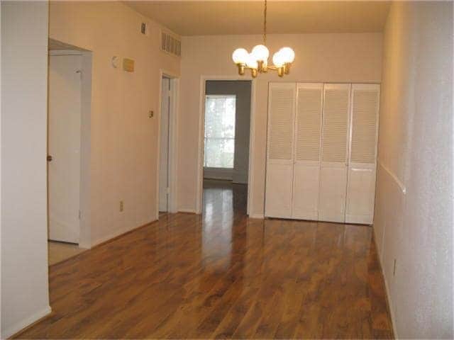 Photo - 2100 Tanglewilde St Unidad 680