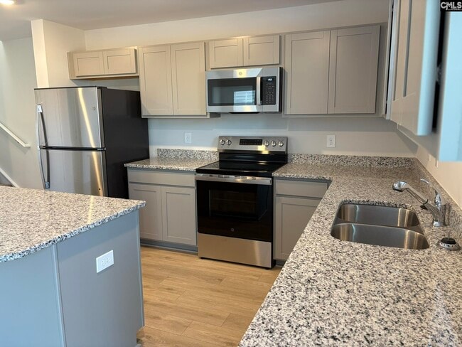 Photo - 2089 County Line Trl