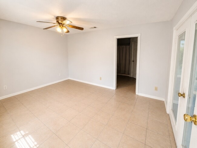 3105 Oak Rock