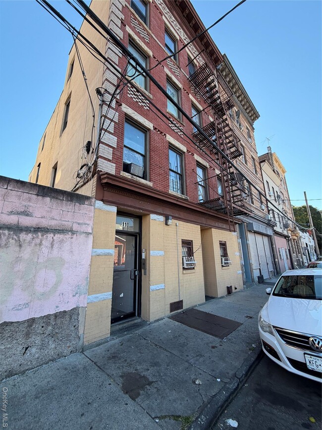 Photo - 110 School St