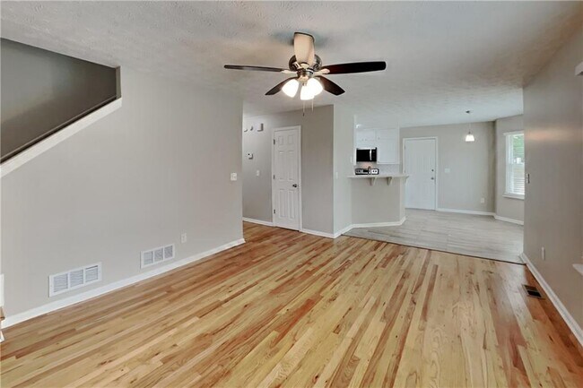 Photo - 2920 Summit Point Ct