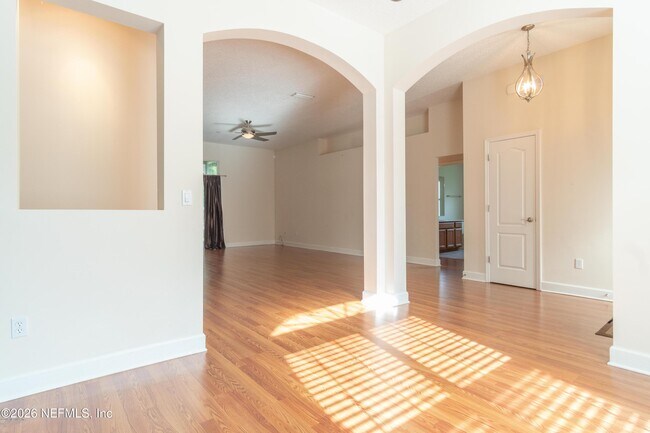 Photo - 153 Sanwick Dr
