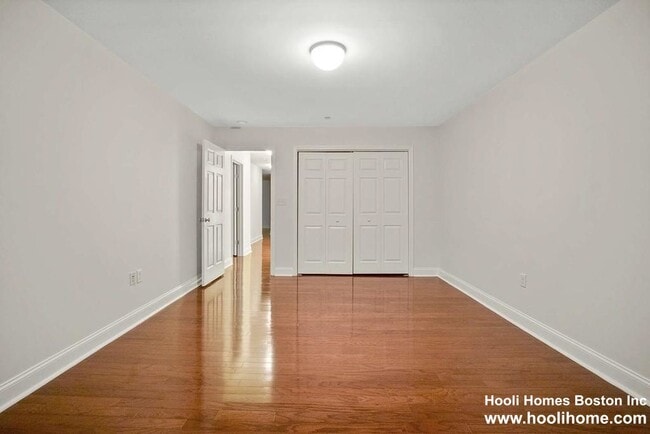 Photo - 120 Wyllis Ave Unit 424