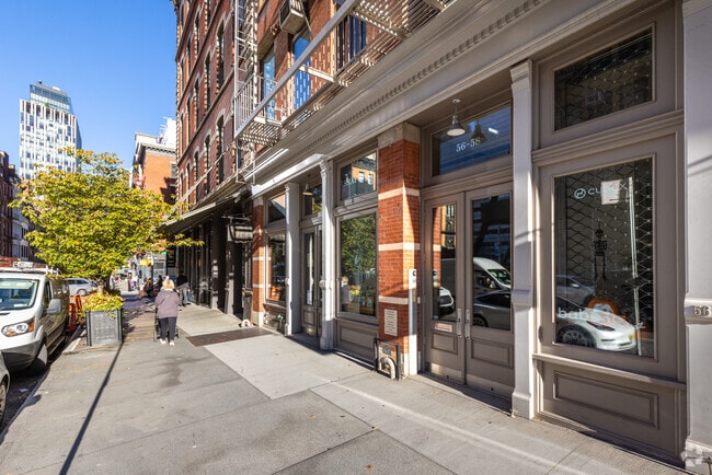 Entrance - 56-58 Warren St