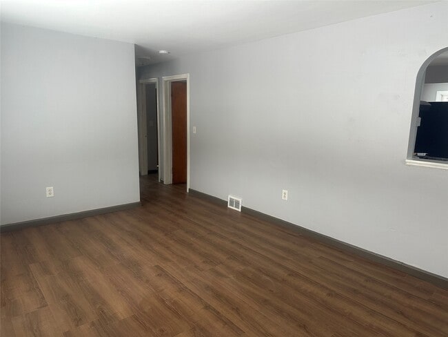 Photo - 1228 Hilborn Ave