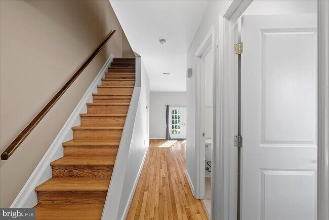 Photo - 2146 Golf Course Dr