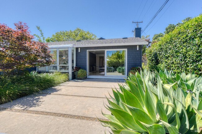 Photo - 1704 San Anselmo Ave