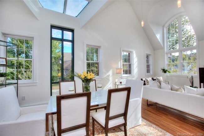 Photo - 5 Church Ln Unit 203 / The Bedford